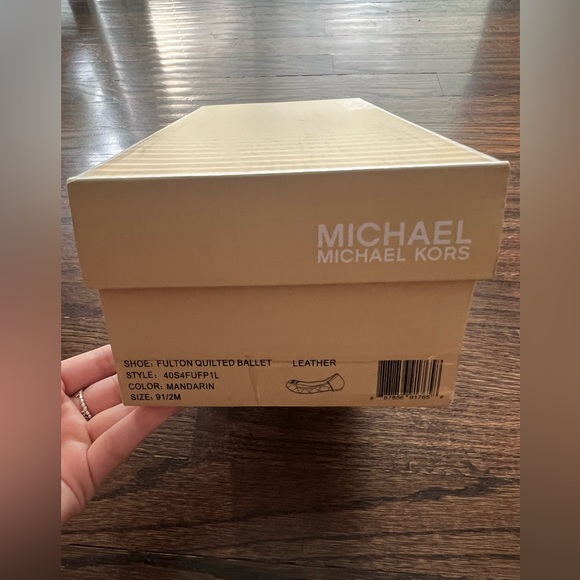 Michael Kors Quilted Flats with Gold Logo - Picture 8 of 8